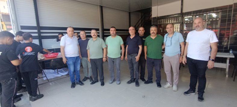 AYDIN’DA SANAYİ ESNAFINA BEREKETLİ İKRAM: TAMİRCİLER ODASI’NDAN AŞURE HAYRI