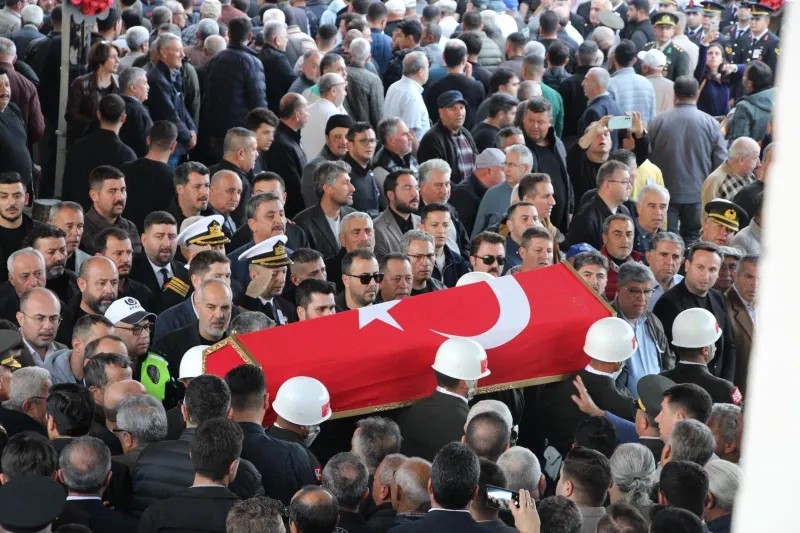 Çine’de Yürekleri Dağlayan Veda: Şehit Asker Toprağa Verildi